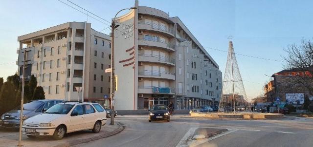 Sladjawing2 Apartment Jagodina Exterior foto